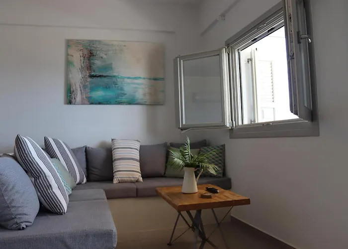 Antigoni Villa Gavrio